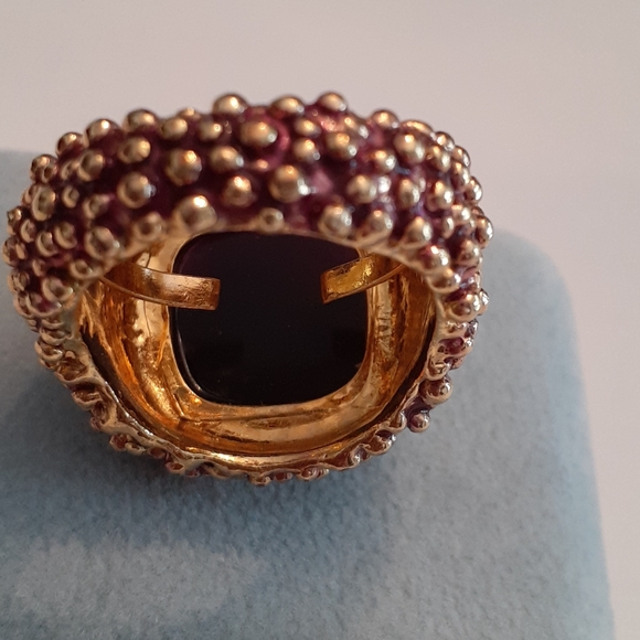 Ring - Picture 3 of 4